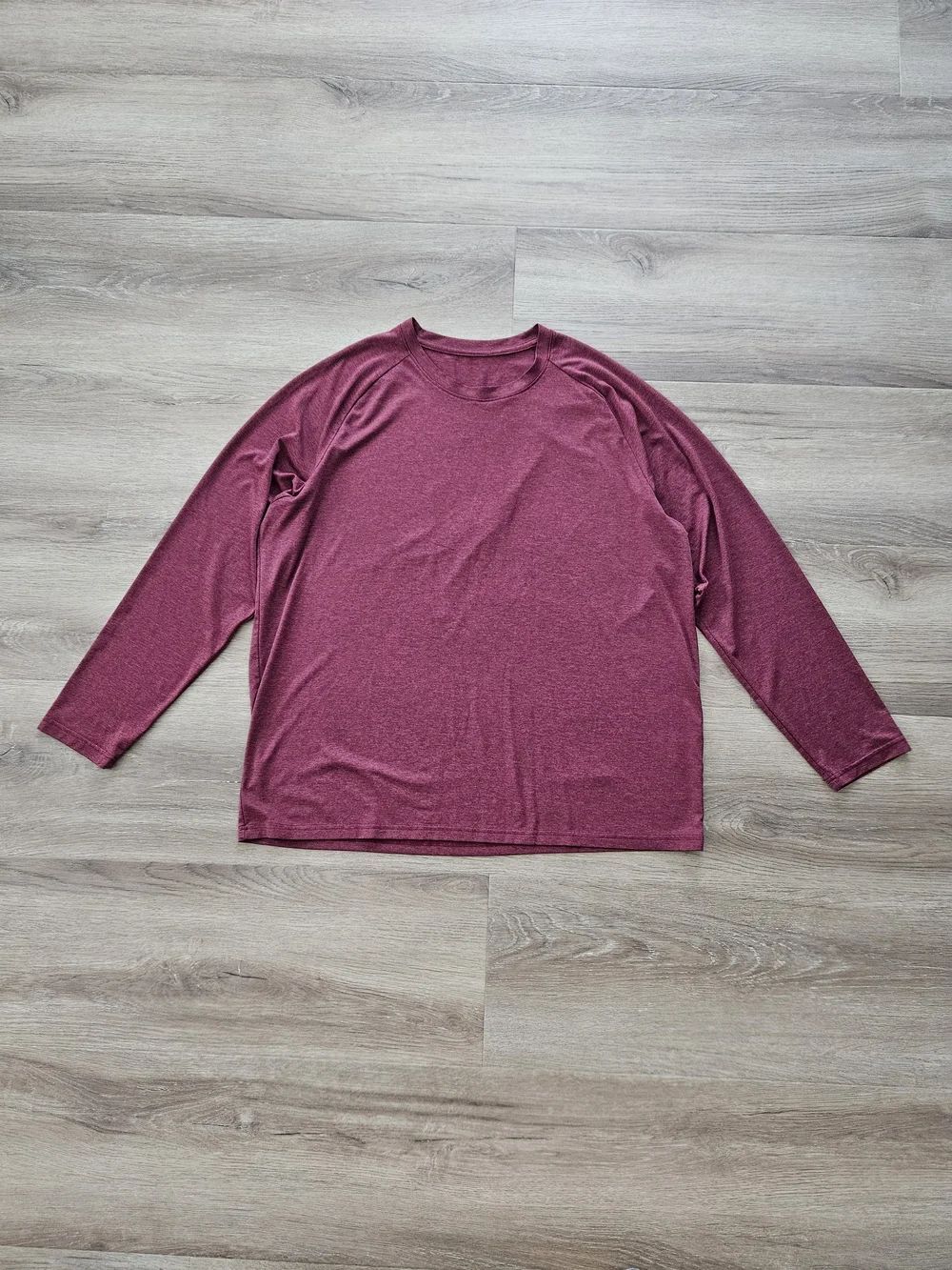 Men's Bugundy Long Sleeve Athletic Tee Size 2XL